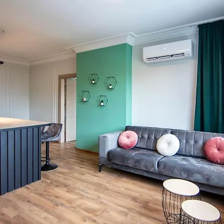 Jungle In The Center