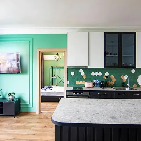 Jungle In The Center