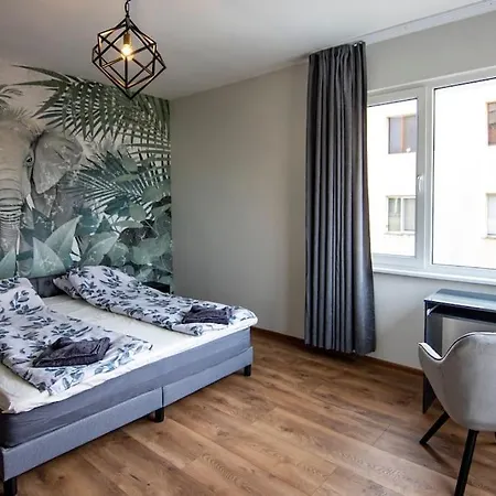 Jungle In The Center * Sofie