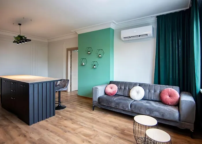 Jungle In The Center