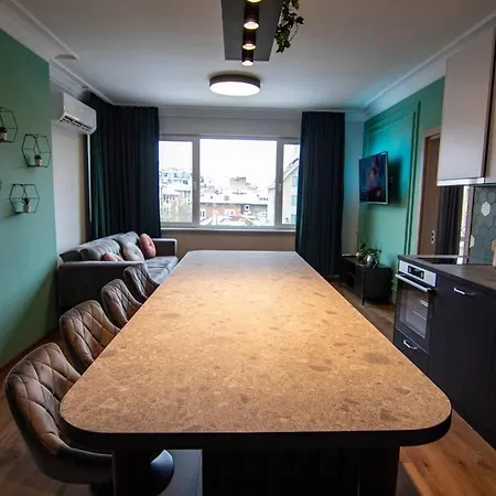 Apartament Jungle In The Center