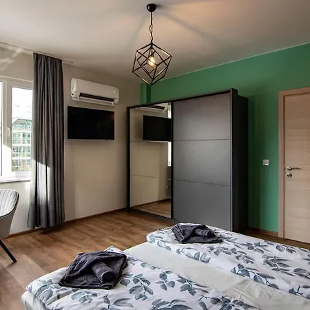 Apartament Jungle In The Center Sofia