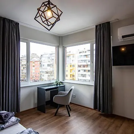 Jungle In The Center